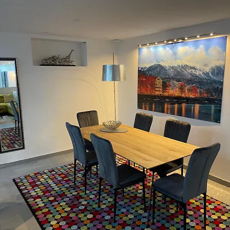 Aussergewoehnliche Kellerloft Apartmán Innsbruck