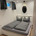 Aussergewoehnliche Kellerloft Apartment Innsbruck