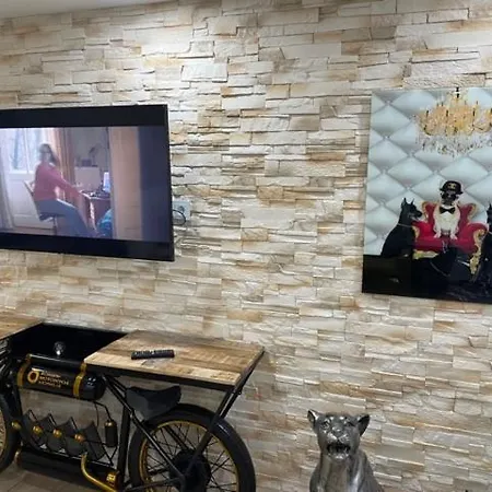 Aussergewoehnliche Kellerloft