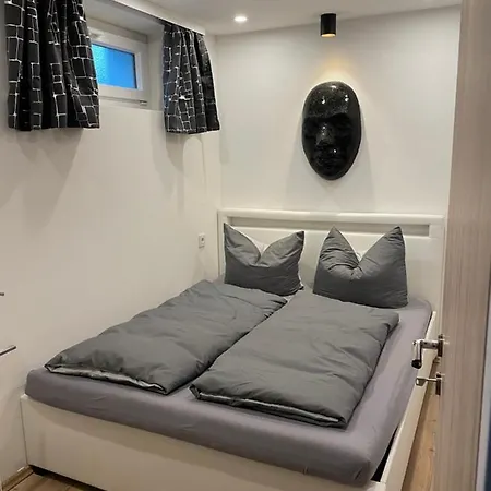 Aussergewoehnliche Kellerloft Apartman Innsbruck