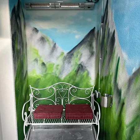 Aussergewoehnliche Kellerloft Apartman