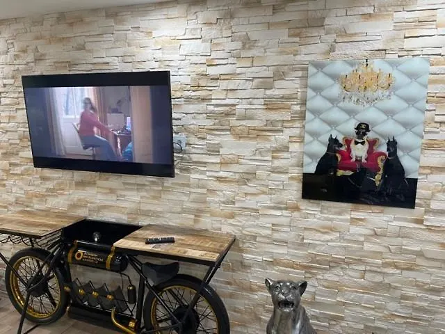 Außergewöhnliche Kellerloft