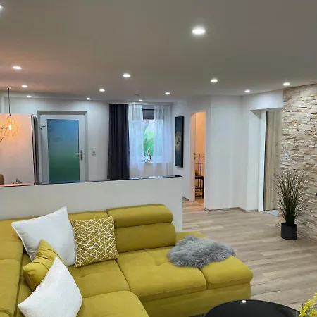 Apartment Aussergewoehnliche Kellerloft